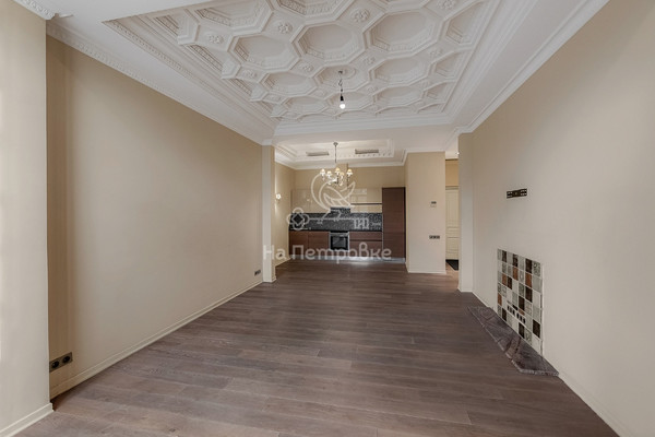 Продам трехкомнатную (3-комн.) квартиру, Петровский б-р, 21, Москва г