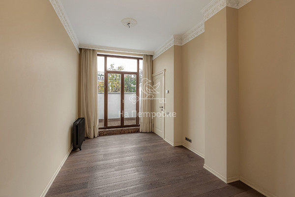Продам трехкомнатную (3-комн.) квартиру, Петровский б-р, 21, Москва г