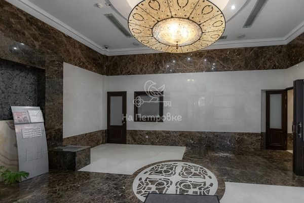 Продам трехкомнатную (3-комн.) квартиру, Петровский б-р, 21, Москва г
