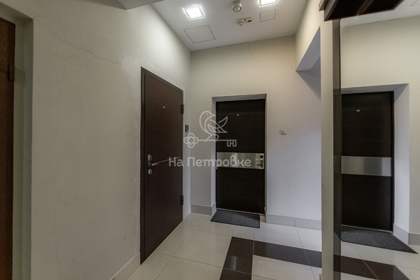 Продам трехкомнатную (3-комн.) квартиру, Петровский б-р, 21, Москва г