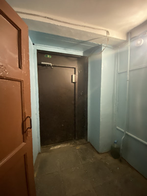 Продам трехкомнатную (3-комн.) квартиру, Коминтерна ул, 35, Нижний Тагил г