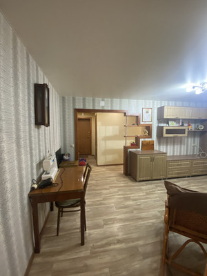 Продам трехкомнатную (3-комн.) квартиру, Коминтерна ул, 35, Нижний Тагил г