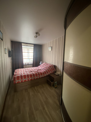 Продам трехкомнатную (3-комн.) квартиру, Коминтерна ул, 35, Нижний Тагил г
