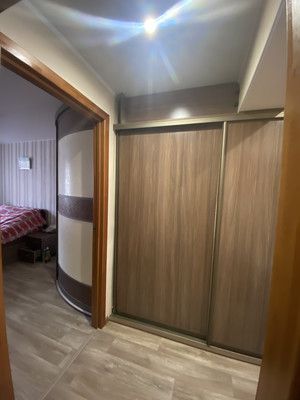 Продам трехкомнатную (3-комн.) квартиру, Коминтерна ул, 35, Нижний Тагил г