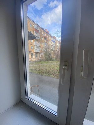 Продам трехкомнатную (3-комн.) квартиру, Коминтерна ул, 35, Нижний Тагил г