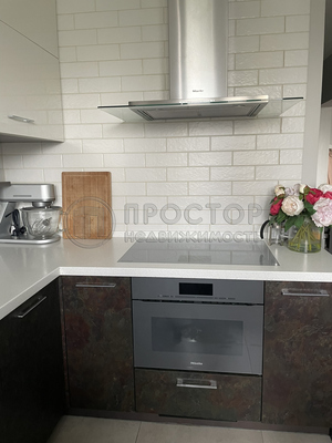 Продам однокомнатную (1-комн.) квартиру, Бескудниковский б-р, 25к4, Москва г