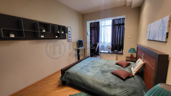 Продам двухкомнатную (2-комн.) квартиру, Островитянова ул, 4, Москва г
