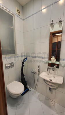 Продам двухкомнатную (2-комн.) квартиру, Островитянова ул, 4, Москва г