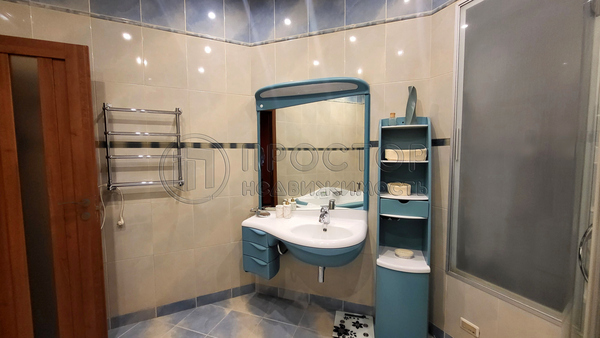 Продам двухкомнатную (2-комн.) квартиру, Островитянова ул, 4, Москва г