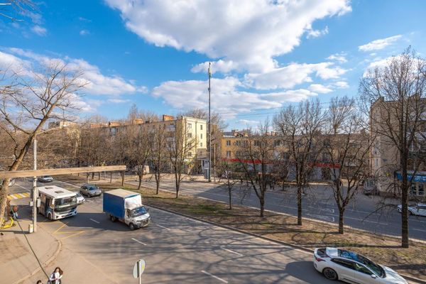 Продам двухкомнатную (2-комн.) квартиру, Ленина пр-кт, 56, Ростов-на-Дону г