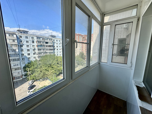 Продам двухкомнатную (2-комн.) квартиру, Жмайлова ул, 29, Ростов-на-Дону г