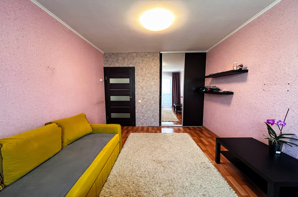 Продам двухкомнатную (2-комн.) квартиру, Мурзинская ул, 30, Екатеринбург г