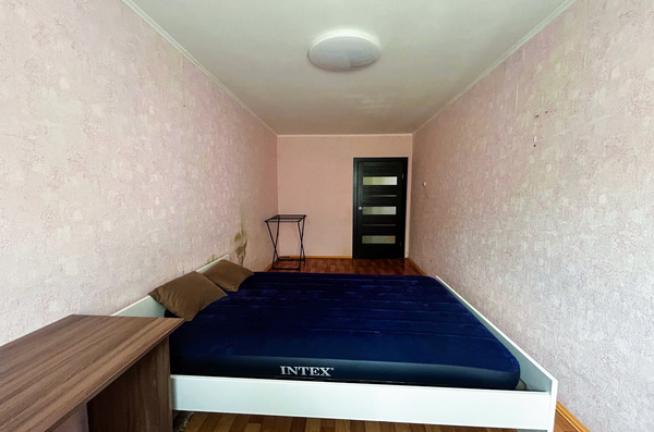 Продам двухкомнатную (2-комн.) квартиру, Мурзинская ул, 30, Екатеринбург г