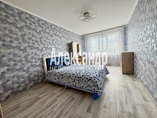 Продам трехкомнатную (3-комн.) квартиру, Сиреневый проезд, 18, Гончарово п