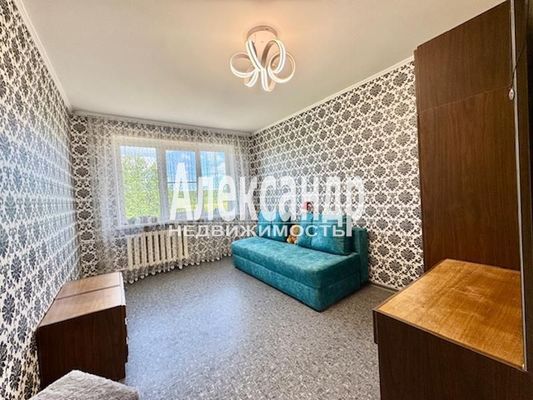 Продам трехкомнатную (3-комн.) квартиру, Сиреневый проезд, 18, Гончарово п