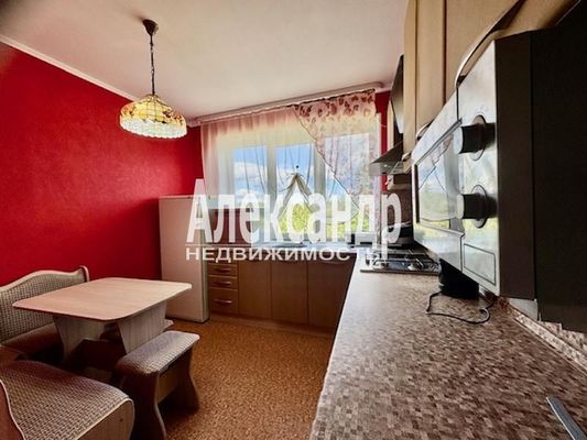 Продам трехкомнатную (3-комн.) квартиру, Сиреневый проезд, 18, Гончарово п