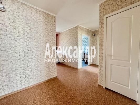 Продам трехкомнатную (3-комн.) квартиру, Сиреневый проезд, 18, Гончарово п