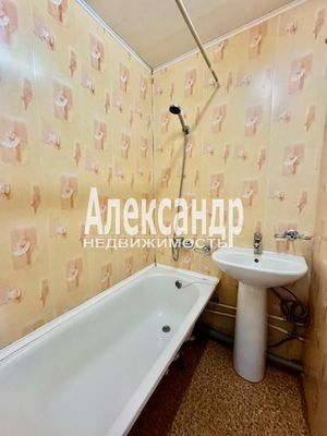 Продам трехкомнатную (3-комн.) квартиру, Сиреневый проезд, 18, Гончарово п