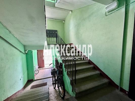 Продам трехкомнатную (3-комн.) квартиру, Сиреневый проезд, 18, Гончарово п