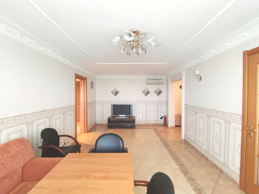 Продам многокомнатную квартиру, Красногвардейский б-р, 1кВ, Подольск г