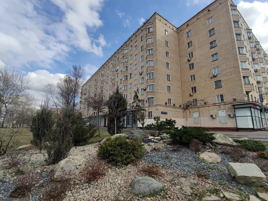 Продам трехкомнатную (3-комн.) квартиру, Варшавское ш, 69к2, Москва г
