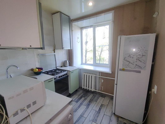 Продам трехкомнатную (3-комн.) квартиру, Варшавское ш, 69к2, Москва г