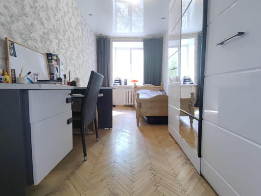 Продам трехкомнатную (3-комн.) квартиру, Варшавское ш, 69к2, Москва г