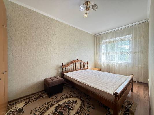 Продам двухкомнатную (2-комн.) квартиру, Калинина ул, 121, Нальчик г