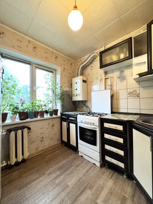 Продам двухкомнатную (2-комн.) квартиру, Литейная ул, 66/87, Брянск г