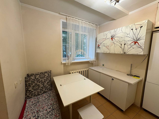 Сдам двухкомнатную (2-комн.) квартиру, Академика Комарова ул, 13, Москва г