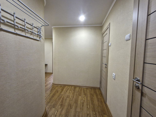 Продам двухкомнатную (2-комн.) квартиру, Деповская ул, 162а, Ишим г