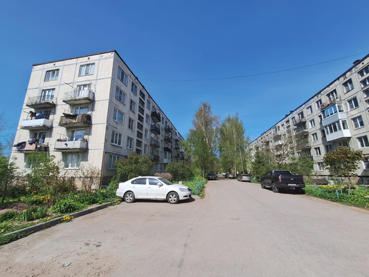 Продам трехкомнатную (3-комн.) квартиру, Ленинградская ул, 2, Терволово п