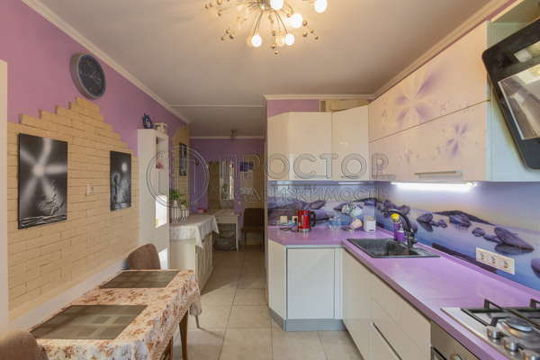 Продам трехкомнатную (3-комн.) квартиру, Льва Толстого ул, 2, Люберцы г