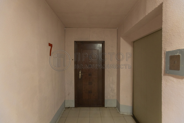Продам трехкомнатную (3-комн.) квартиру, Льва Толстого ул, 2, Люберцы г