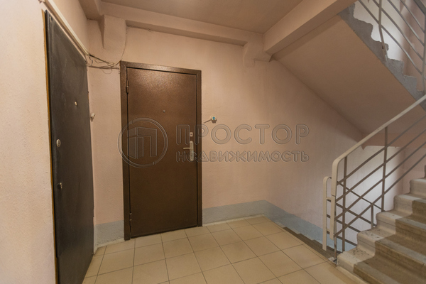 Продам трехкомнатную (3-комн.) квартиру, Льва Толстого ул, 2, Люберцы г