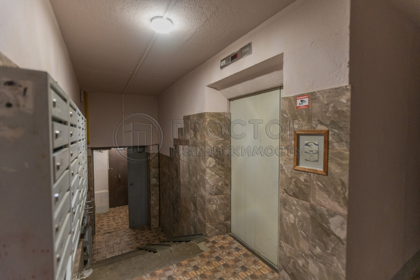 Продам трехкомнатную (3-комн.) квартиру, Льва Толстого ул, 2, Люберцы г