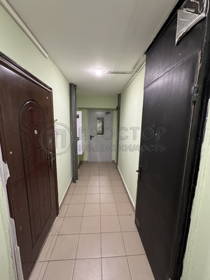 Продам однокомнатную (1-комн.) квартиру, Загородное ш, 10к5, Москва г