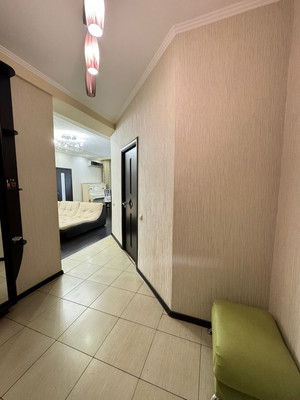 Продам трехкомнатную (3-комн.) квартиру, Бехтерева ул, 2, Нальчик г