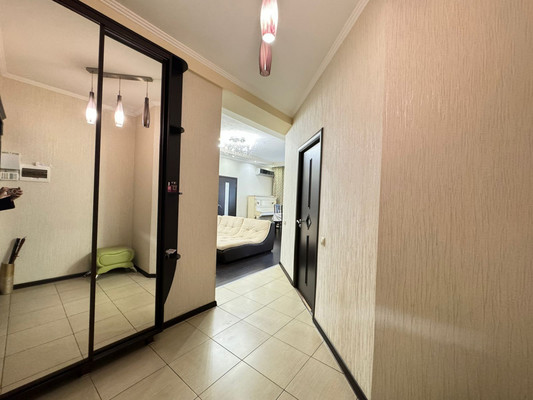 Продам трехкомнатную (3-комн.) квартиру, Бехтерева ул, 2, Нальчик г