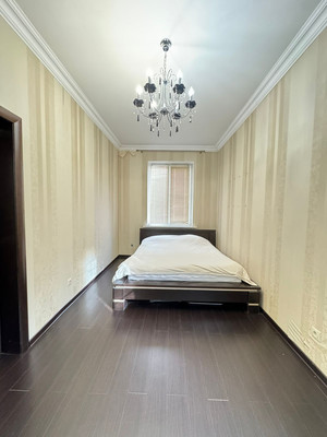 Продам трехкомнатную (3-комн.) квартиру, Бехтерева ул, 2, Нальчик г