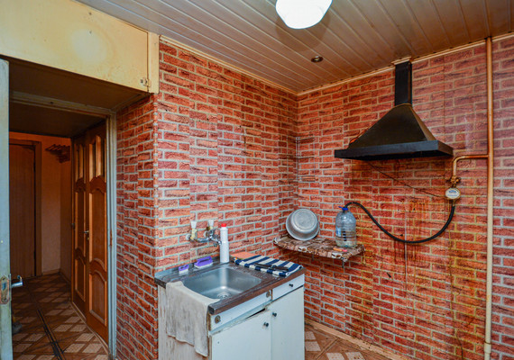 Продам трехкомнатную (3-комн.) квартиру, Кустодиева ул, 20к1, Санкт-Петербург г