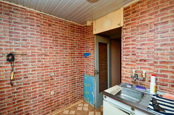 Продам трехкомнатную (3-комн.) квартиру, Кустодиева ул, 20к1, Санкт-Петербург г