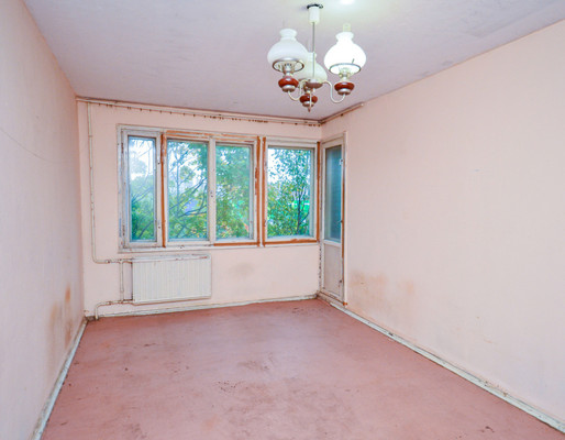 Продам трехкомнатную (3-комн.) квартиру, Кустодиева ул, 20к1, Санкт-Петербург г