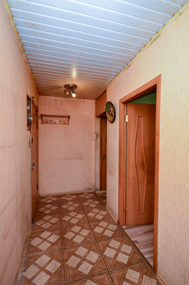Продам трехкомнатную (3-комн.) квартиру, Кустодиева ул, 20к1, Санкт-Петербург г
