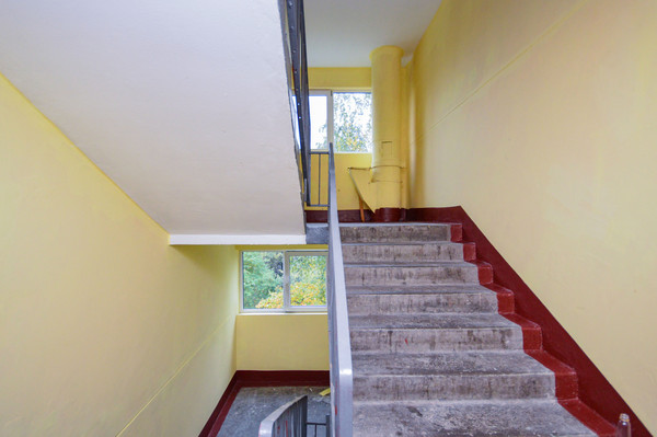 Продам трехкомнатную (3-комн.) квартиру, Кустодиева ул, 20к1, Санкт-Петербург г