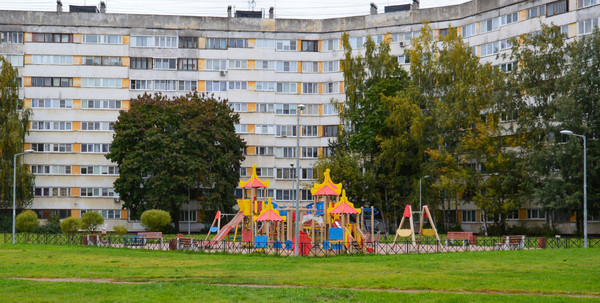 Продам трехкомнатную (3-комн.) квартиру, Кустодиева ул, 20к1, Санкт-Петербург г