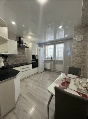 Продам двухкомнатную (2-комн.) квартиру, Кореновская ул, 2к1, Краснодар г