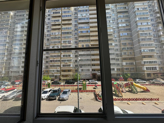 Продам двухкомнатную (2-комн.) квартиру, Кореновская ул, 2к1, Краснодар г