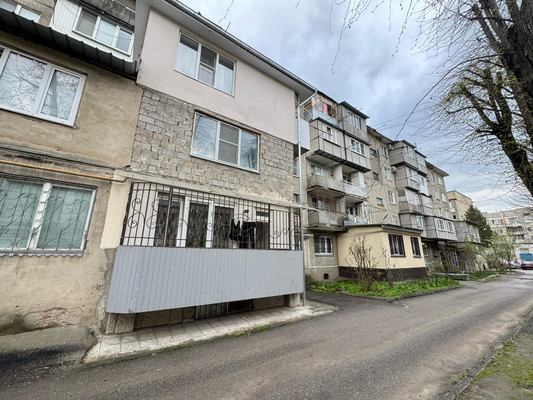 Продам двухкомнатную (2-комн.) квартиру, Ватутина ул, 25, Нальчик г