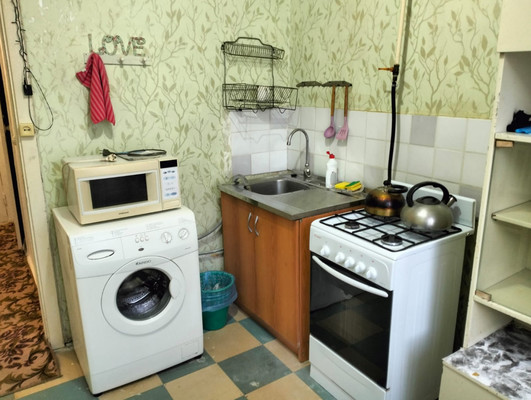 Продам однокомнатную (1-комн.) квартиру, Октябрьский пр-кт, 9, Нижний Тагил г